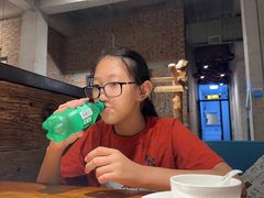 -苹果树下艺术餐厅(宋庄店)