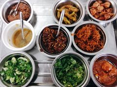 蘸水-姚记抚仙湖石锅鱼庄