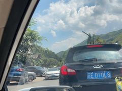 -安吉龙王山峡谷漂流