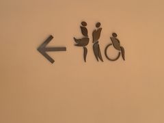 -广州周大福金融中心