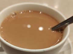 -佰搭果·广式茶餐厅(西华路店)