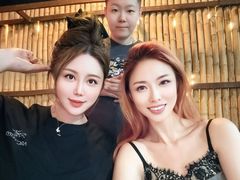 -金东尼人妖秀