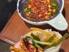 -包整·丝娃娃(甲秀楼景观店)