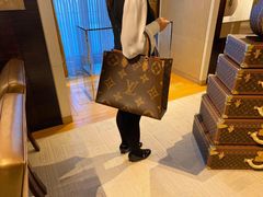 -LV路易威登(王府井半岛酒店)