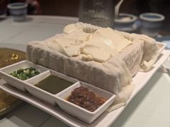 一块豆腐-95号酱骨·一块豆腐(展春园西路店)