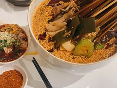 -爱尚吃惑钵钵鸡餐饮店(商业后街店)