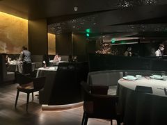 -左庭右院鲜牛肉火锅黑金店(陆家嘴中心店)