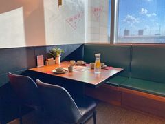卡座-青年公社烤鸭(宝杨宝龙广场店)