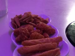 小食拼盘-樱花里音乐餐吧·牛扒椰子鸡(东圃店)