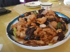 -凯盛食府(右玉小吃街店)