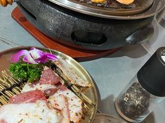 -围炉肉舍•炭烤活鳗•丹东海鲜烤肉(步行街店)