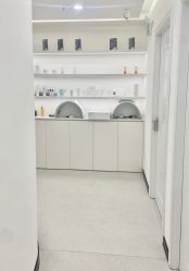 -JNK皮肤管理中心