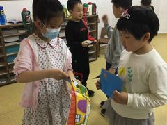 -瑞思少儿中心·少儿英语素养启蒙(勒泰直营校区)