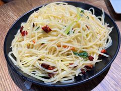 酸辣土豆丝-叶派龙虾•招牌香辣蟹·海鲜(中海国际店)