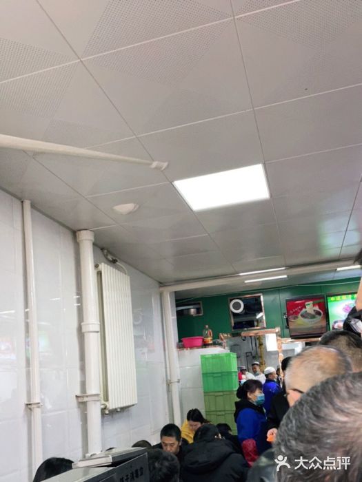 清真白建强牛肉面(金雁花园店)大堂图片