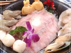 -丽江庭院·云南野生菌·海鲜火锅(鼓楼四合院店)