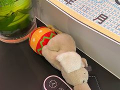 -上海星瀚奔驰4S店(长寿路店)