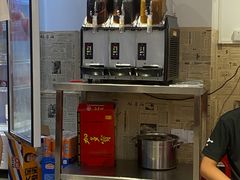 -柳州肥姨妈大骨螺蛳粉(沙河店)