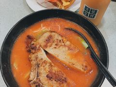 番茄底猪扒米粉-华嫂冰室(尖沙咀店)