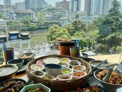 -包整·丝娃娃(一览甲秀楼风景店)