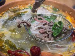 -洱火云南酸菜牛肉火锅(石景山当代商城店)