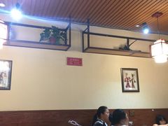 大堂-窄巷子陕菜馆·地道陕西菜(粉巷店)