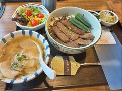 -炼火烤肉店