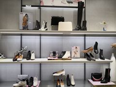 -BeLLE 百丽(上海月星环球港店)