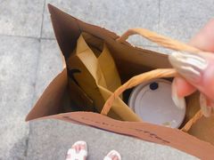 -瑞幸咖啡(泊寓瑞达公寓店)