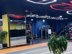 -成杰格斗·拳击·柔术·防身术(建设路店)
