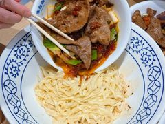 -李与白包子铺(桐梓林店)