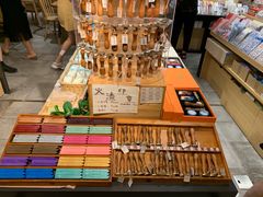 -猫的天空之城概念书店(苏州诚品店)