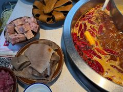 菌汤鸳鸯锅-芈重山老火锅(广州首店)