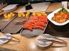 -大中华希尔顿酒店-念自助餐·嗨啤·小龙虾