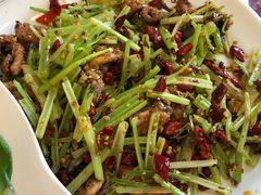 -鑫渔港海鲜本地菜·山海关浑锅(东戴河店)