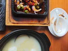 -莲餐厅·湖北菜·潜江小龙虾店(愚园路店)