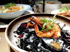 香煎澳洲大虾墨鱼汁意面-Maxpoint Kitchen 西餐咖啡(乐峰广场店)