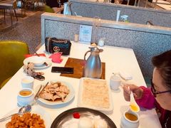 -红樱桃·欢乐餐厅(太原里店)