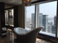 iphone_upload_pic-上海浦东丽思卡尔顿酒店