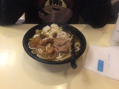 -鑫花溪牛肉米粉(凤凰街创始总店)