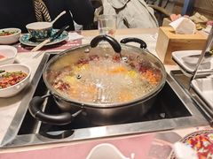 -尚尚仙·酸汤猪手·猪肚鸡火锅(华联万柳购物中心店)