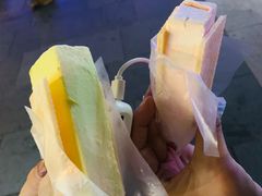 -詹爷爷乌节路街头冰淇淋
