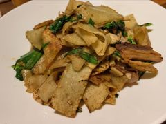 -黄泥岗·地道湖北菜(奥特莱斯店)