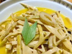 -吃饭皇帝大土家民族菜(正大广场店)