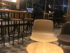 大堂-星巴克臻选(湖滨道店)