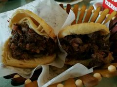-闫家驴肉老店(华电一校店)
