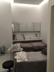 -微笑雨嘉造型护肤