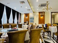 -老人和饭店(淮海中路店)