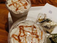-巴黎贝甜·生日蛋糕(环球中心店)