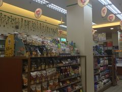 -全家便利店(洛川东路店)